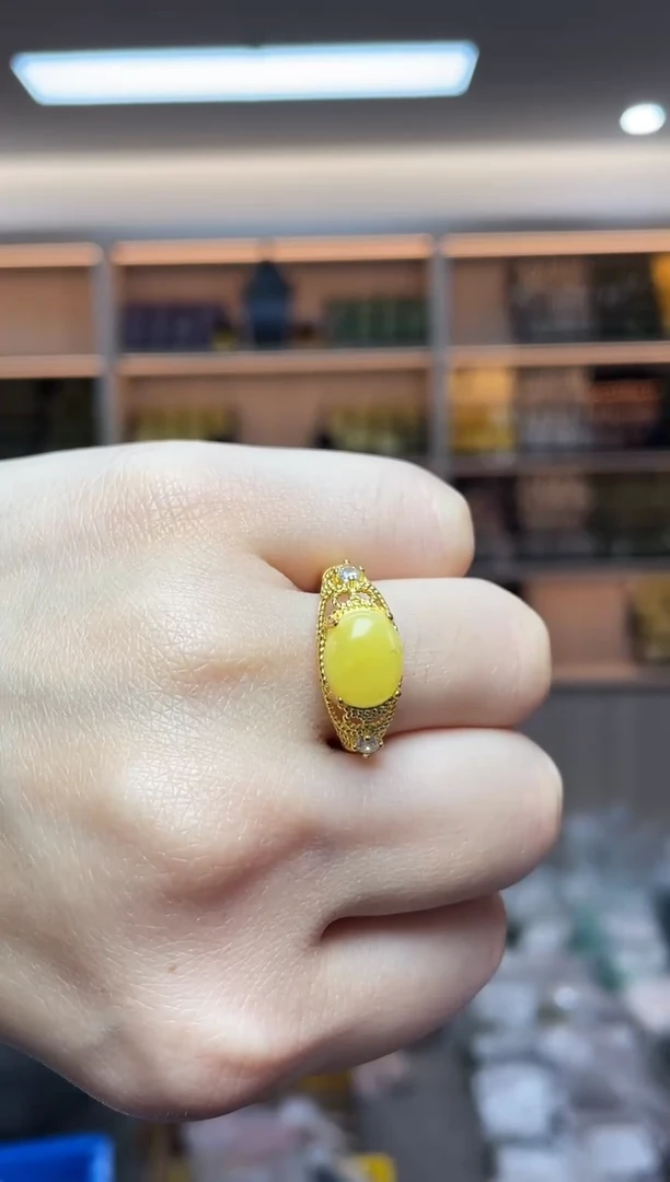 【闪购商品】蜜蜡裸石未镶嵌多样性发一件