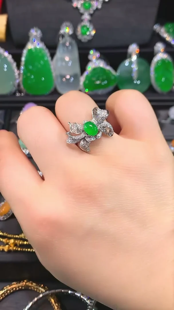 【闪购商品】翡翠戒指18K金镶嵌设计款戒指