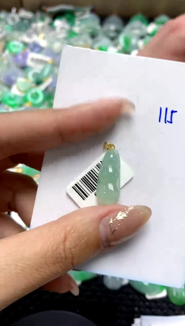 【闪购商品】翡翠颈饰18K金镶嵌1111111111111111