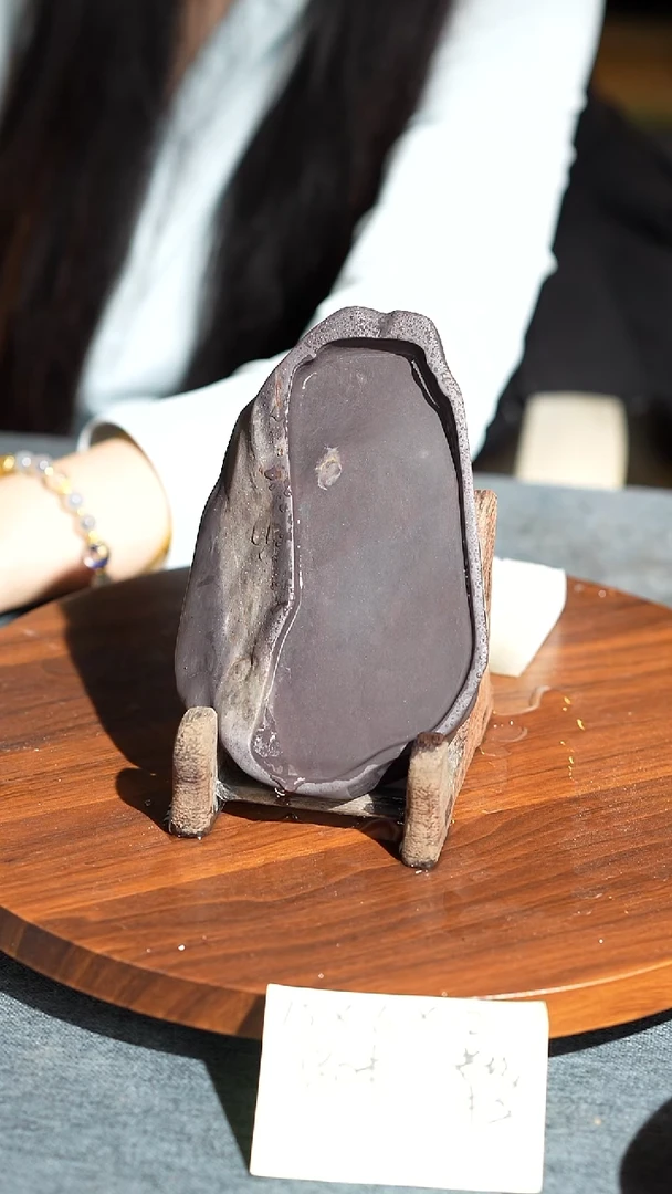 6寸老坑无瑕纯肉带幕后