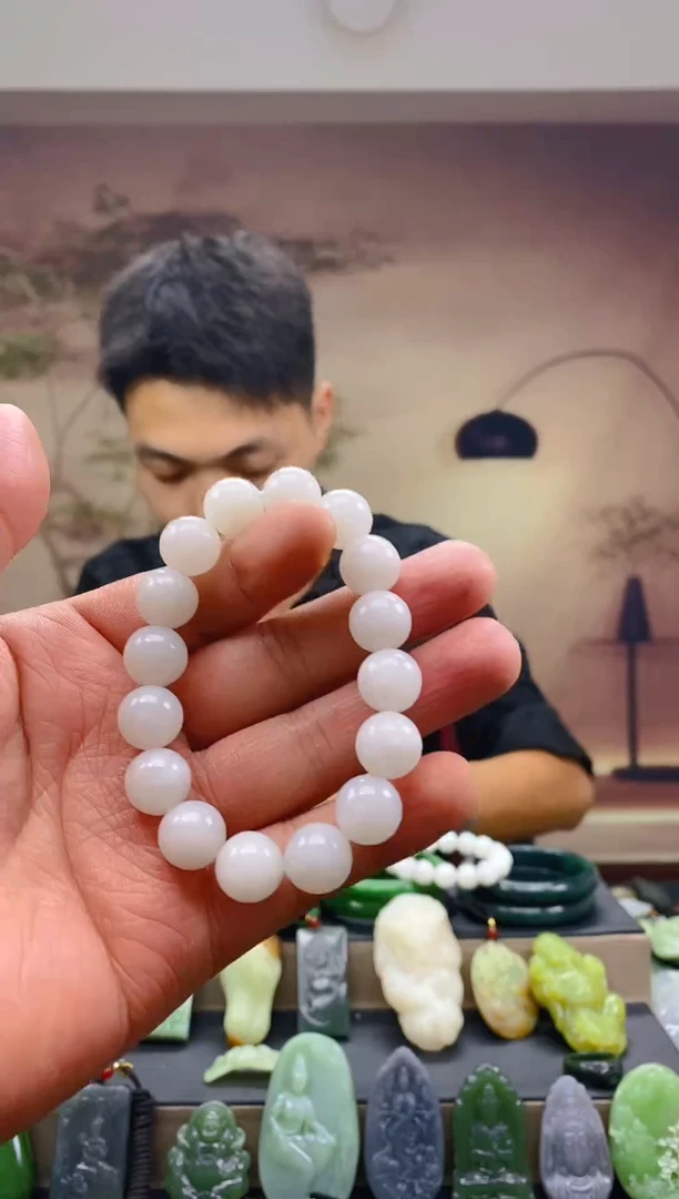 颈饰未镶嵌和田玉111