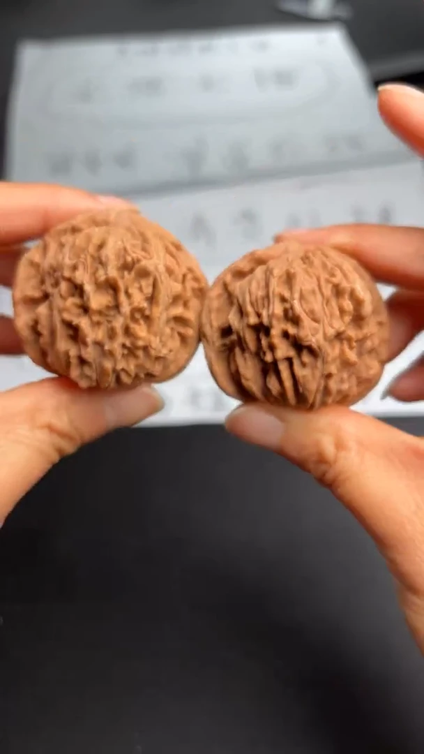 吊坠文玩核桃165四座楼