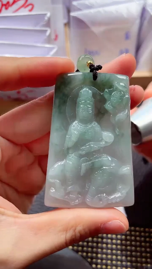 颈饰未镶嵌翡翠 000111 普贤