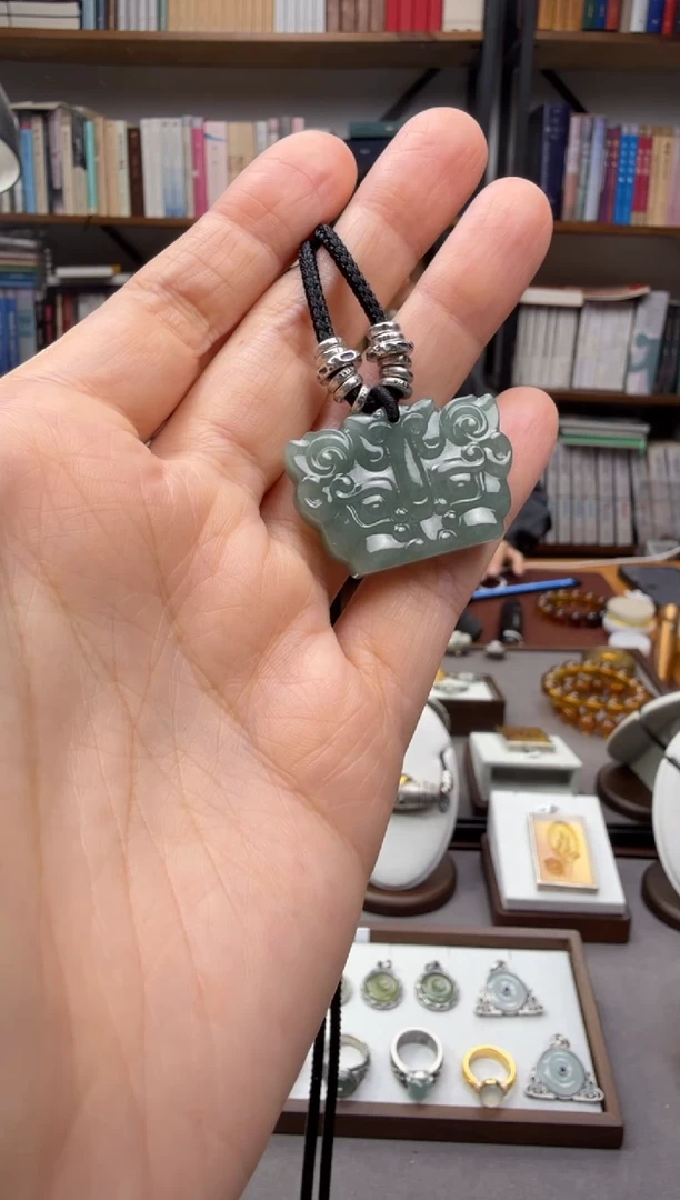 颈饰未镶嵌翡翠࿏****ྋ仿古兽面纹吊坠