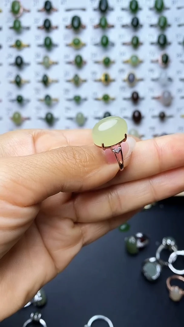 【闪购商品】和田玉戒指未镶嵌1