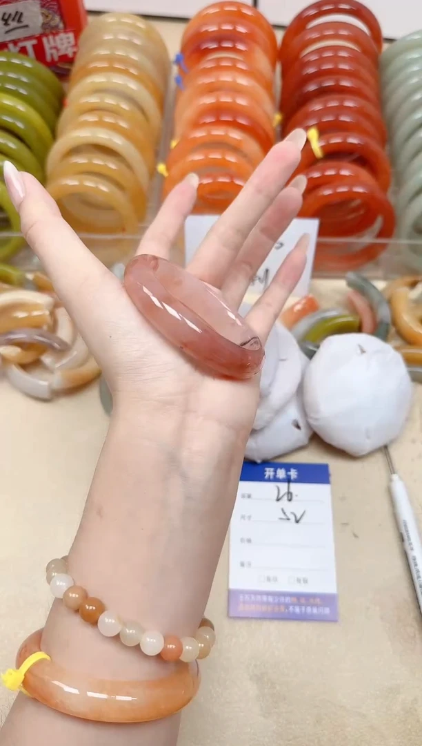 未镶嵌手镯石英质玉26/52