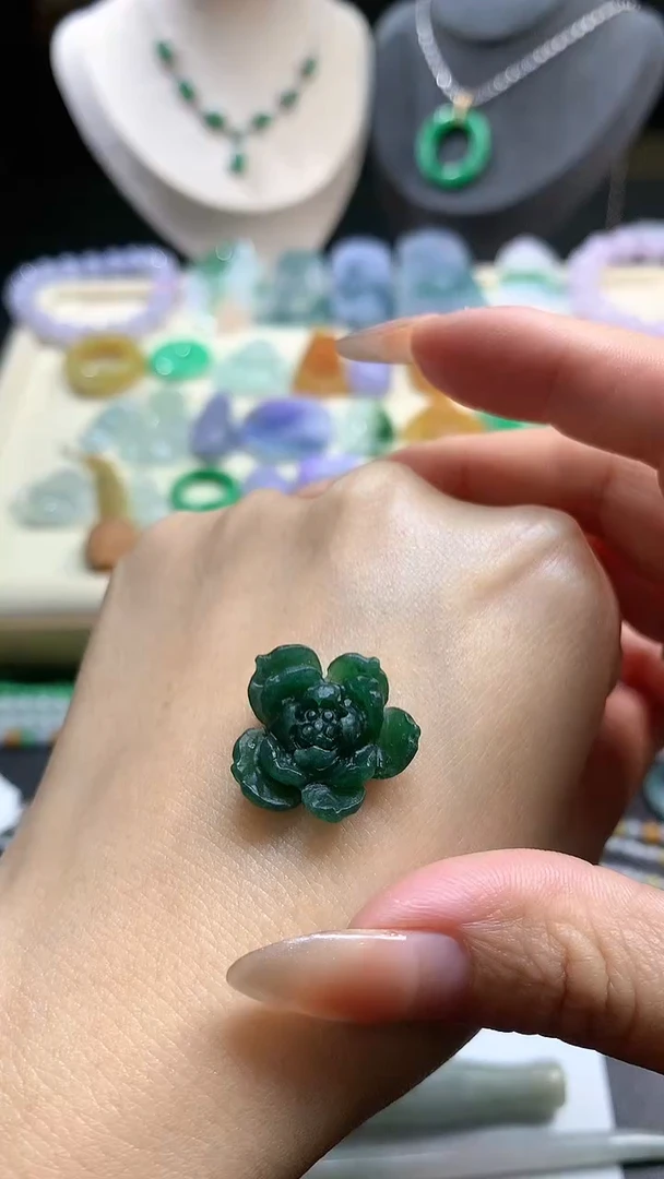 【闪购商品】定制翡翠未镶嵌翡翠