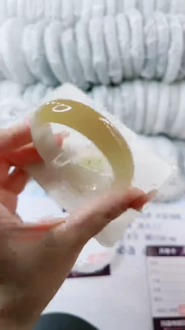 【闪购商品】石英质玉手镯未镶嵌0212975415-多样性发货