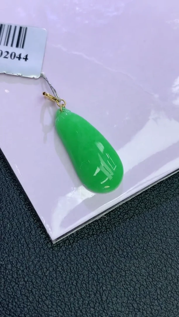 颈饰18K金镶嵌翡翠赠礼盒证书 麦麦