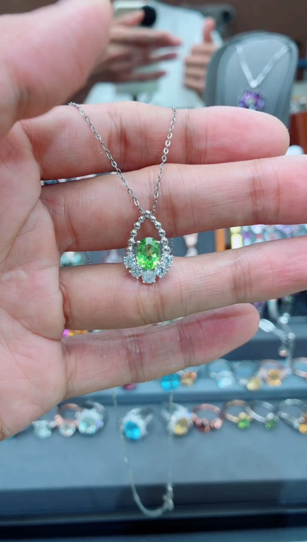 吊坠银S925镶嵌橄榄石橄榄石吊坠