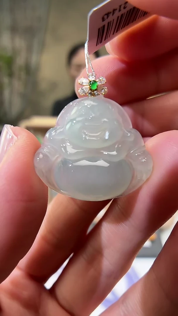 颈饰18K金镶嵌翡翠佛公