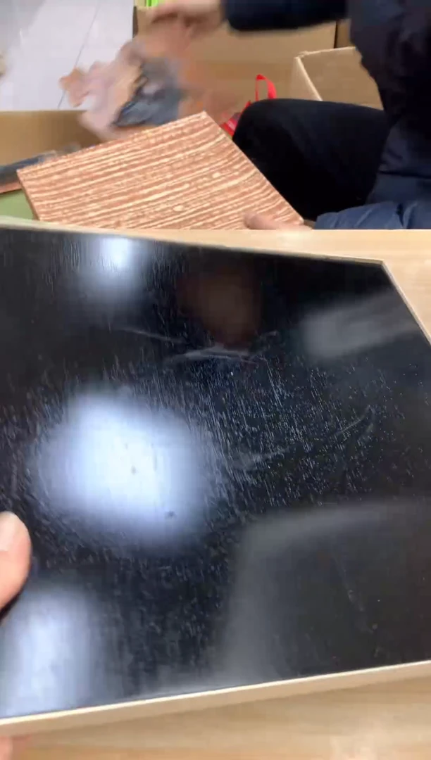 默认微瑕，no退no换，介意勿拍