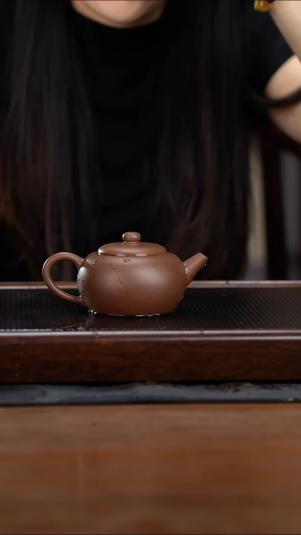 茶壶紫砂170cc黄龙山原矿百年紫泥古莲子16