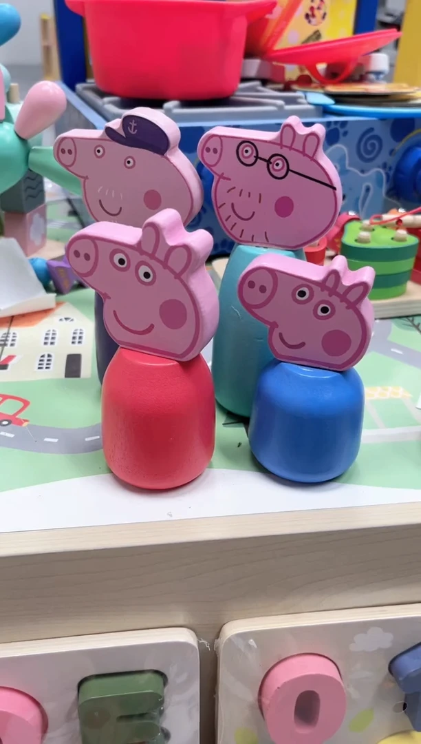 木品牌玩偶4个...