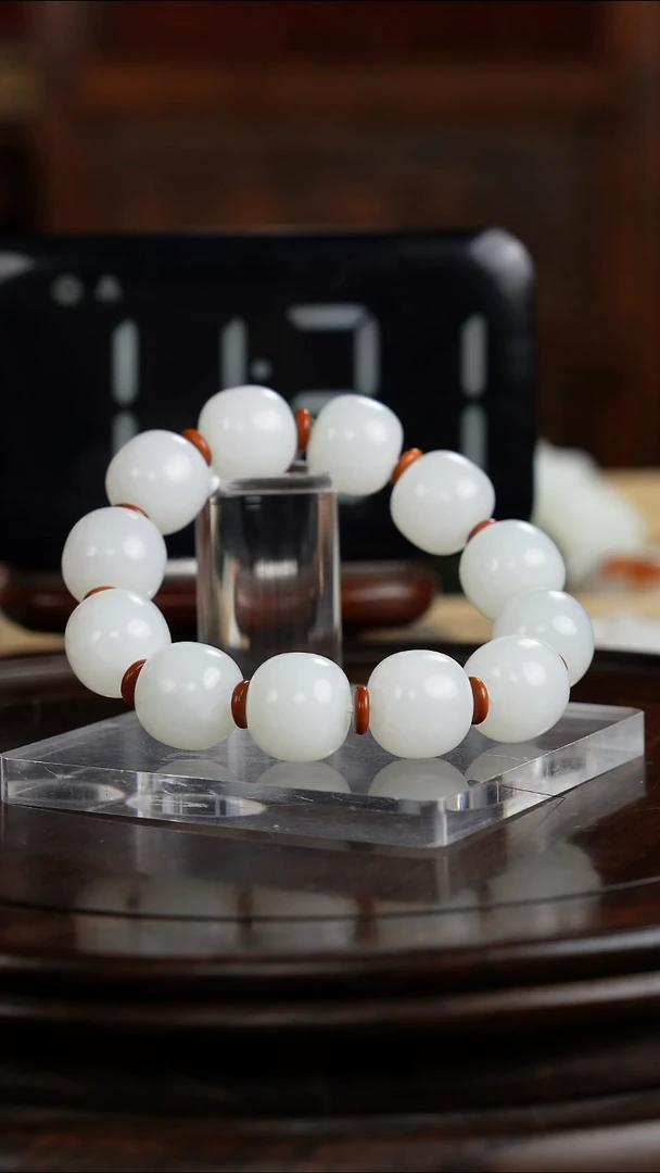 未镶嵌和田玉挂件r****u1