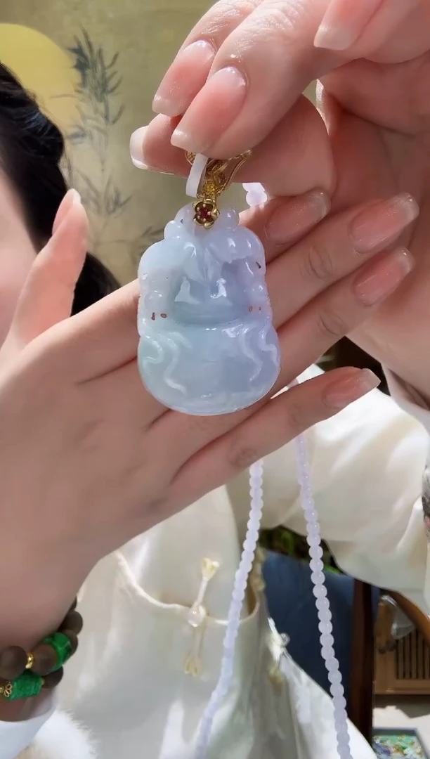 颈饰未镶嵌翡翠吊坠