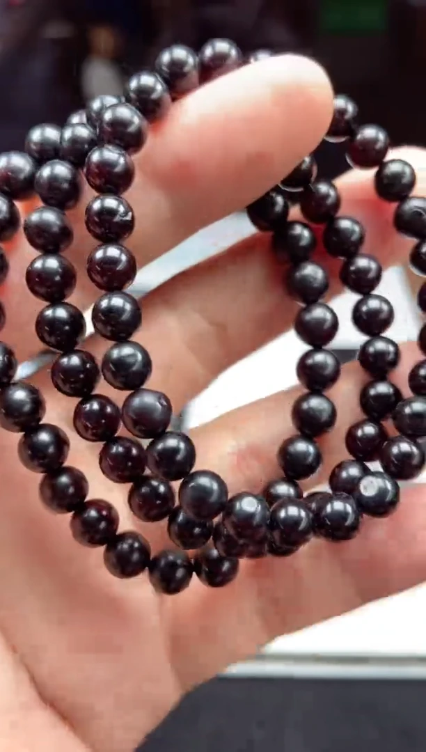 未镶嵌颈饰琥珀天然琥珀多样性发其一