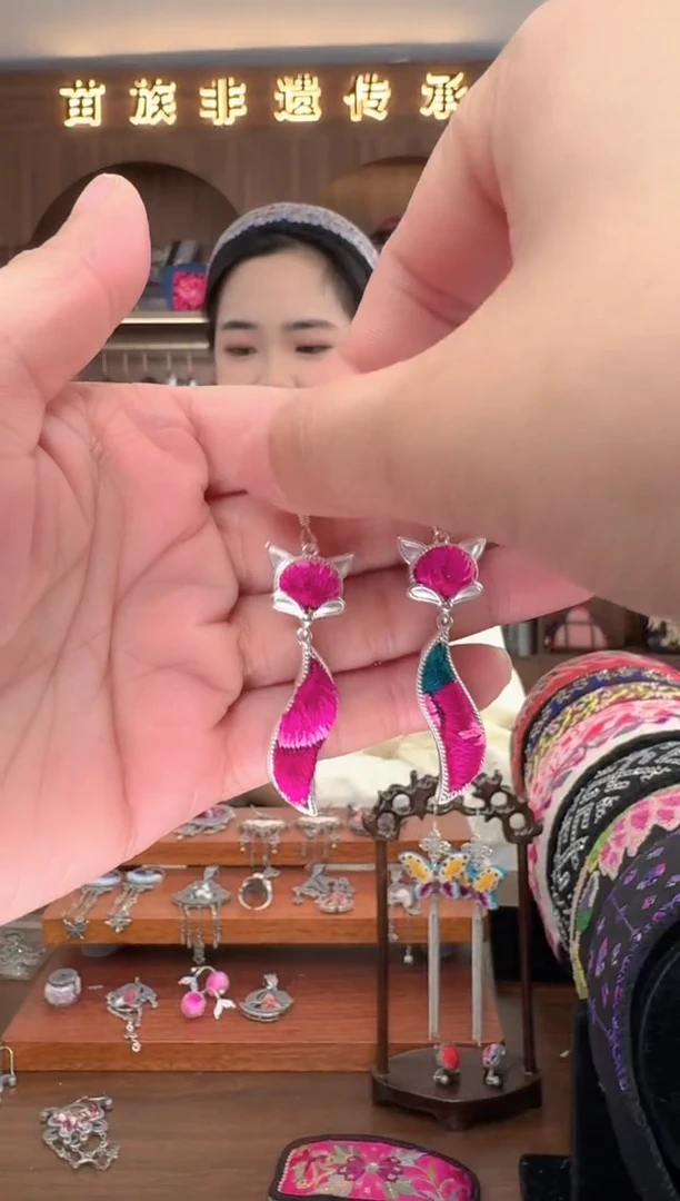 【闪购商品】织绣扶光苗绣传承9