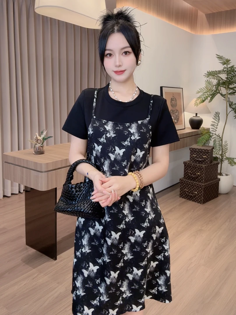 36766鱼鱼夏季新款时尚大码短袖碎花连衣裙女装法式显瘦气质