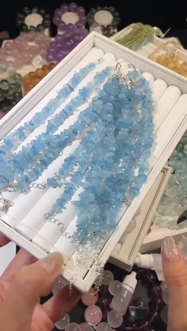 未镶嵌手链水晶多样性发一海蓝宝手链