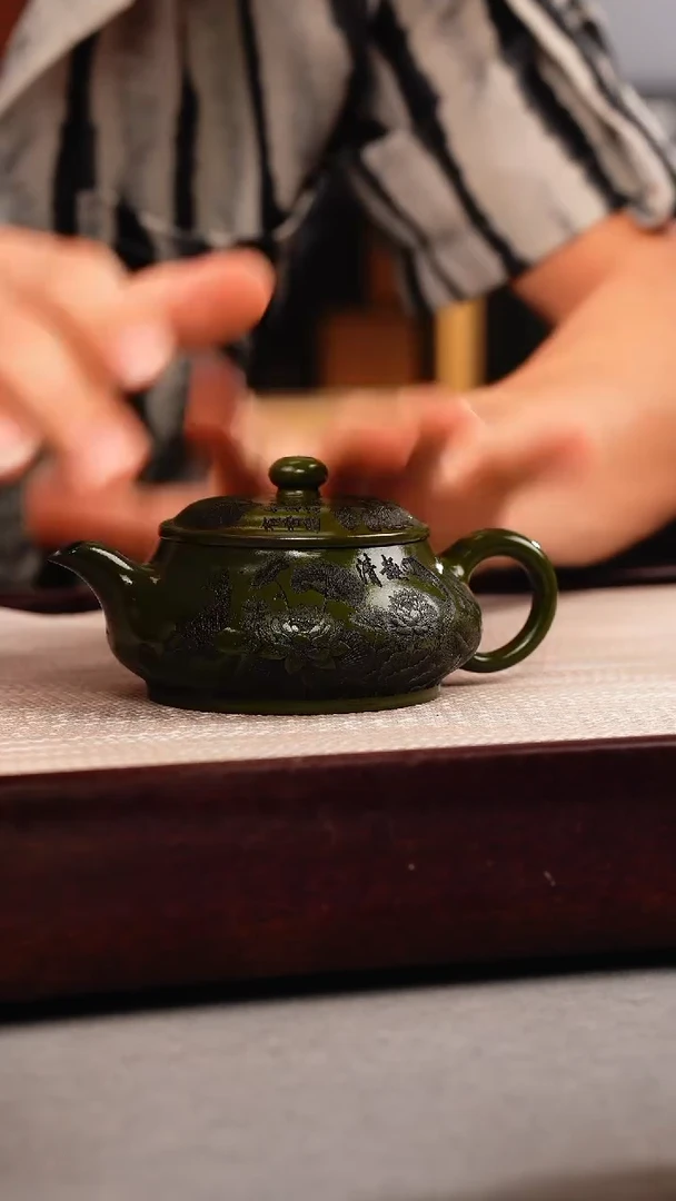茶壶紫砂绿泥 明炉 刻鱼