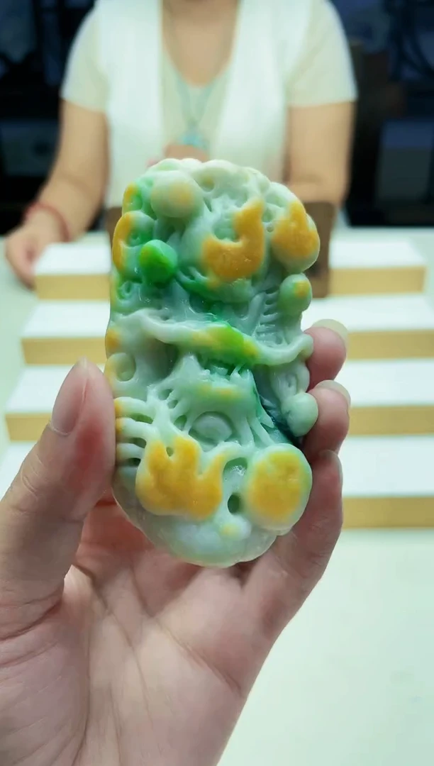 颈饰未镶嵌翡翠09130015
