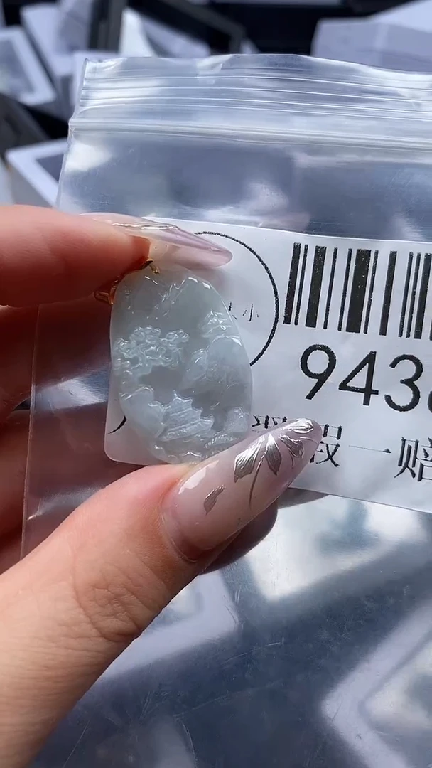 吊坠(不含链)未镶嵌翡翠9438