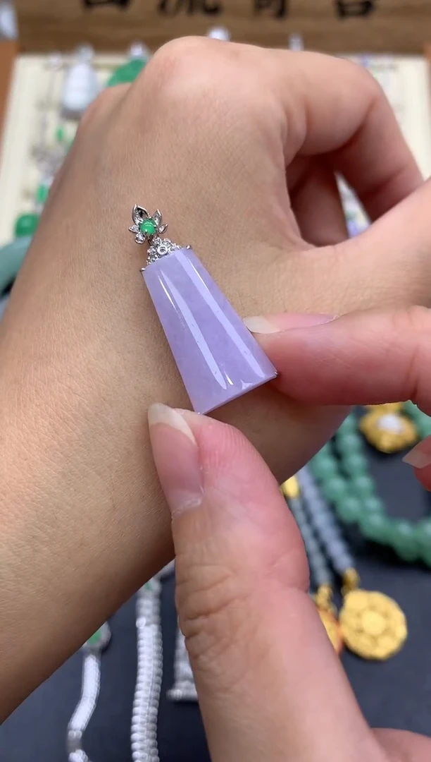 翡翠18K金镶嵌颈饰312-中国好珍宝