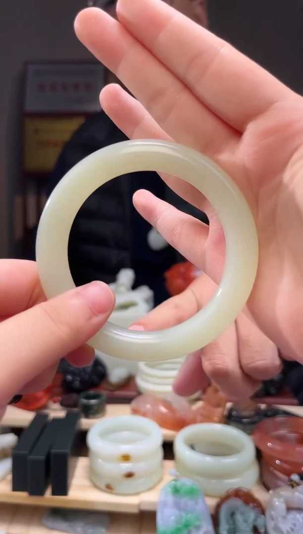 颈饰未镶嵌和田玉58+