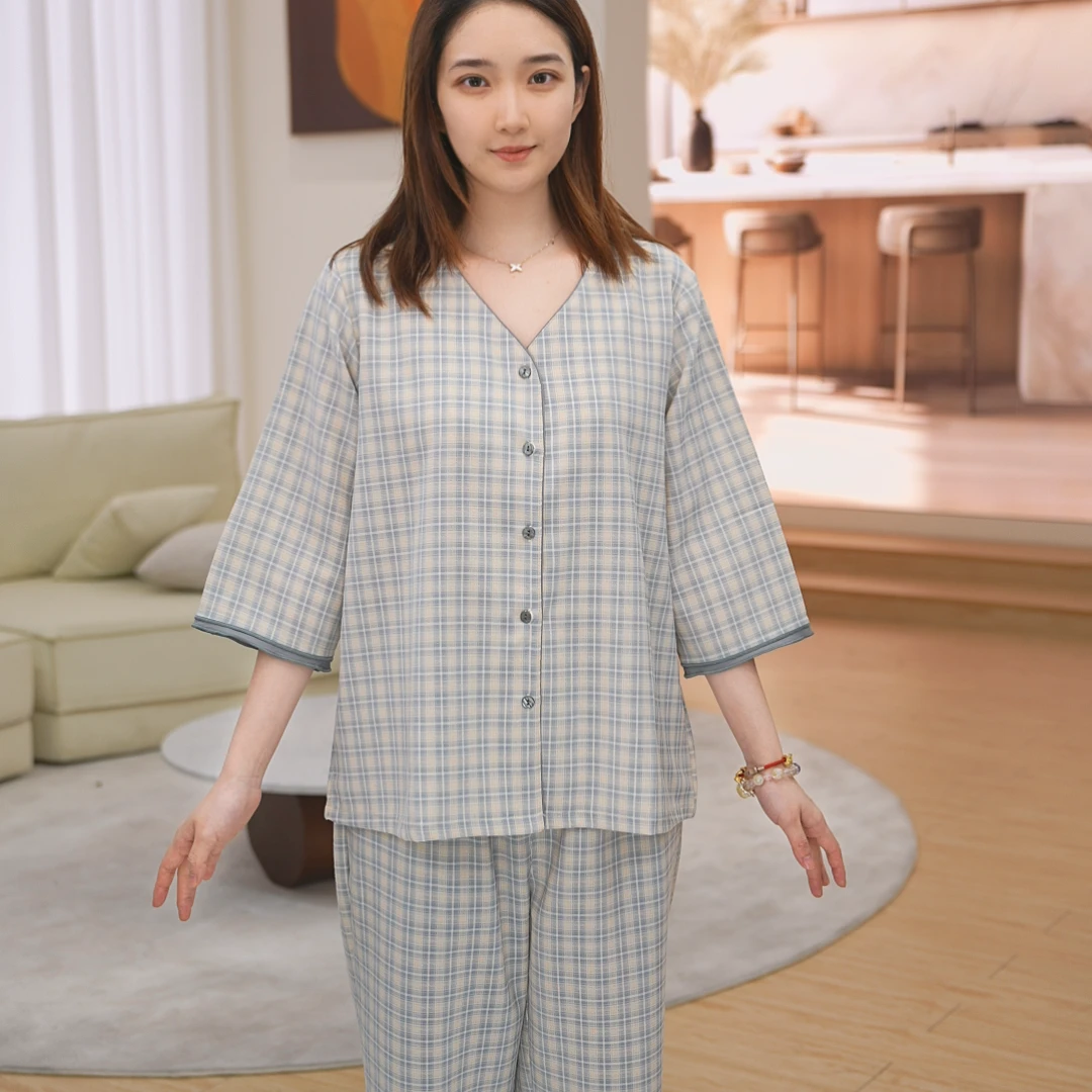 秋鹿梭织色织格V领七分袖九分裤女套