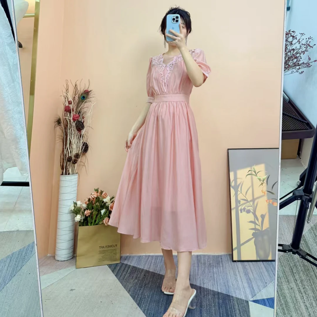 [依易原创]气质淑女甜美风刺绣网纱拼接高腰显瘦连衣裙D0112