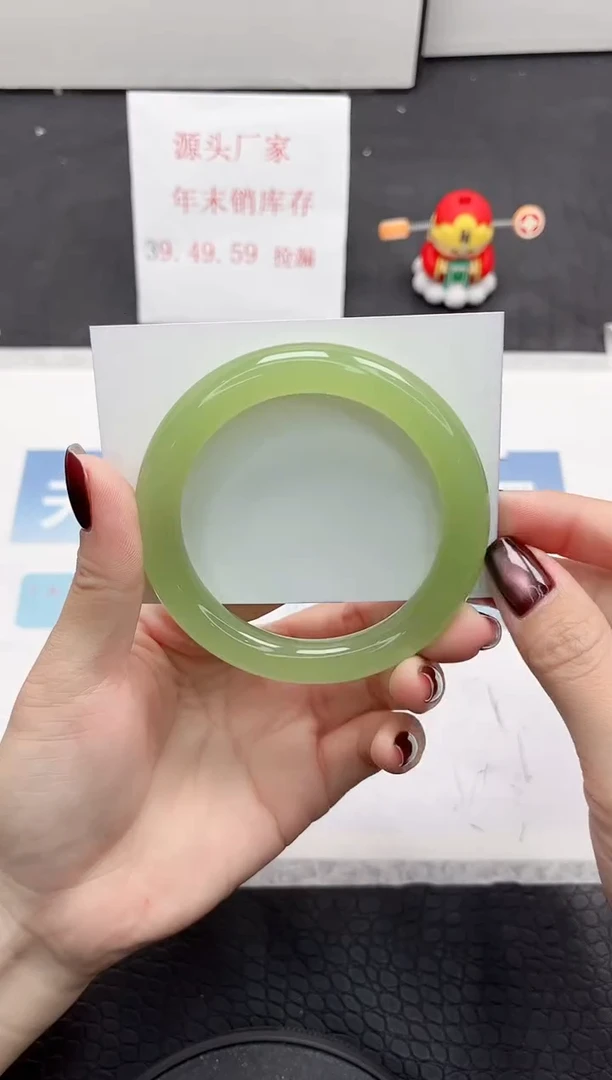 【闪购商品】石英质玉手镯未镶嵌55-58.3