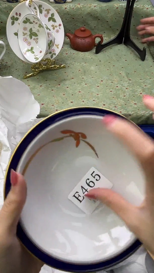 瓷片富****?       E465