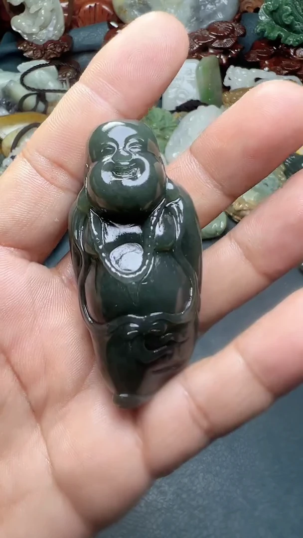 和田玉未镶嵌把件-