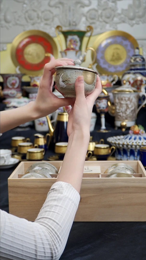骨瓷婷婷中古器物如图所示19