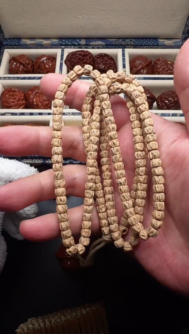 金刚菩提手串青***子108柏香籽