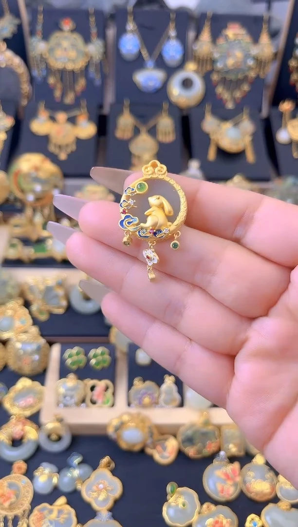 【闪购商品】和田玉吊坠银S925镀金镶嵌兔子望月流苏吊坠