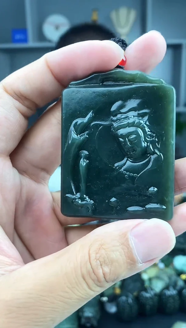 和田玉未镶嵌颈饰1