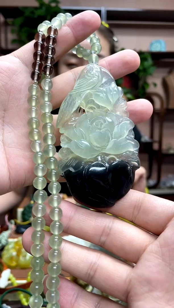 未镶嵌岫玉吊坠·