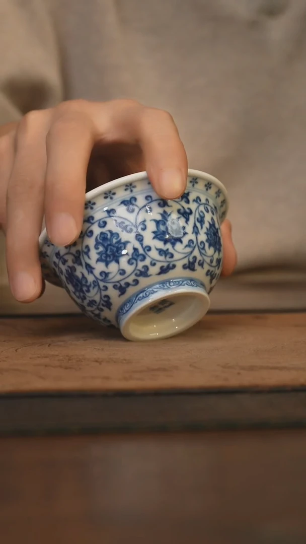 瓷片柴窑青花破价福利   狮子