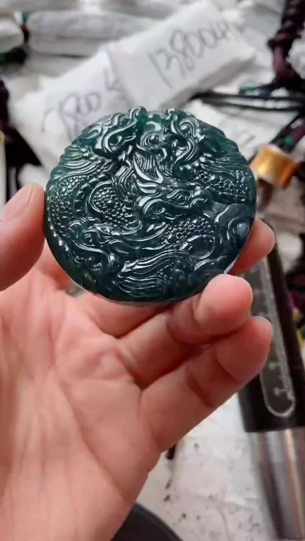 翡翠未镶嵌颈饰88888888888