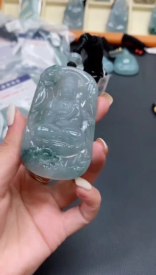 翡翠未镶嵌颈饰缅甸天然翡翠