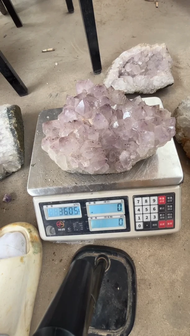 未镶嵌珠宝半成品水晶海****0天然紫水晶原石摆件拍2单99发1