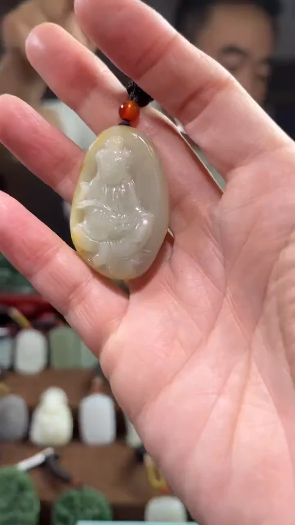 颈饰未镶嵌和田玉·