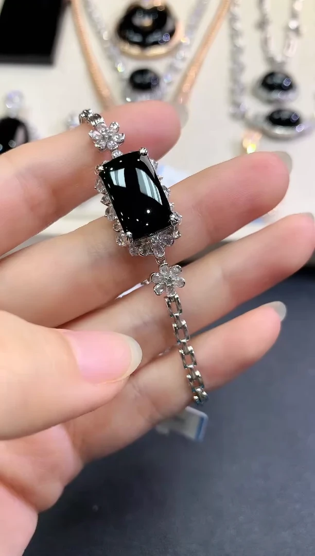 【闪购商品】翡翠手链18K金镶嵌C116 不退换