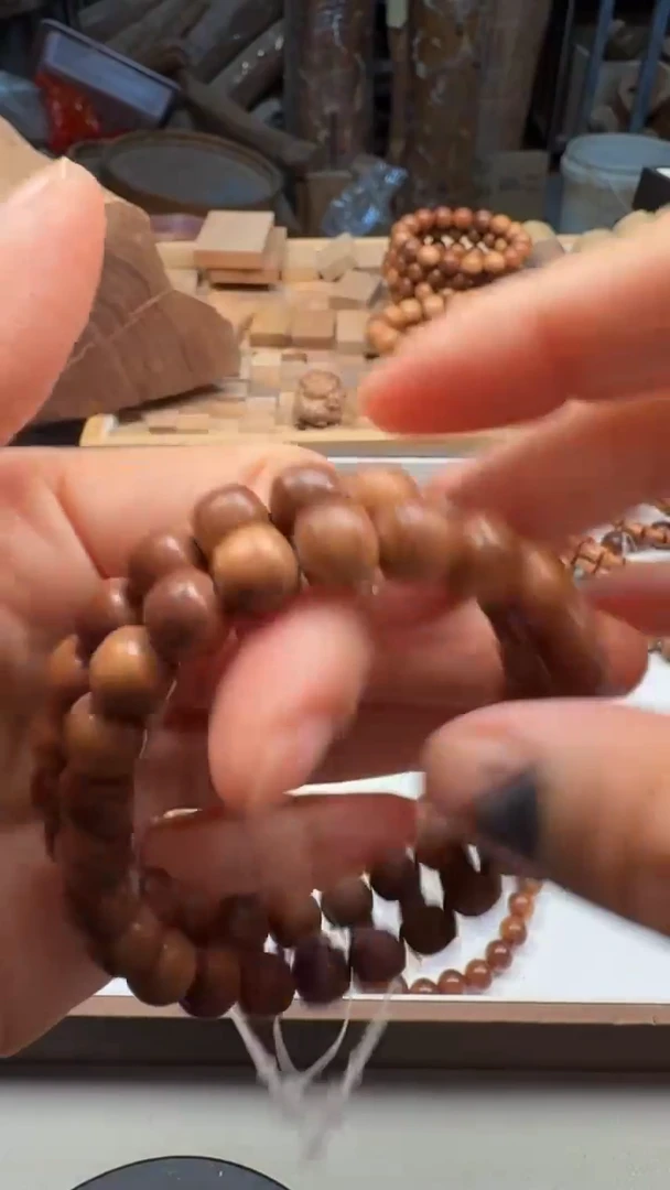 檀香木其他K*M檀香王7.5x8/108颗黑肉虎皮纹沉水