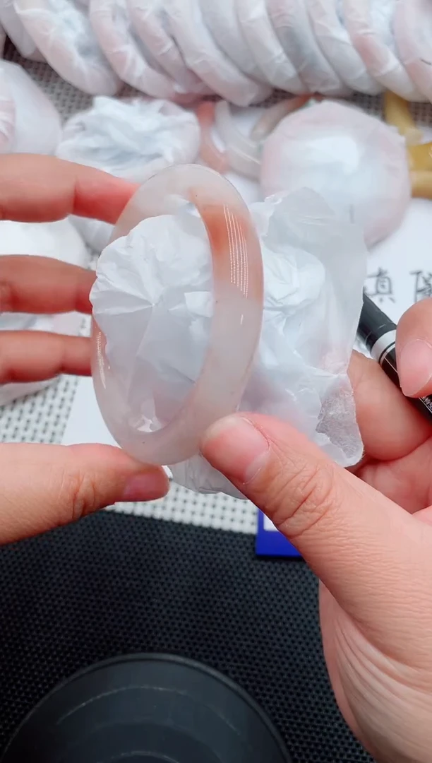 未镶嵌手镯石英质玉145-60-61