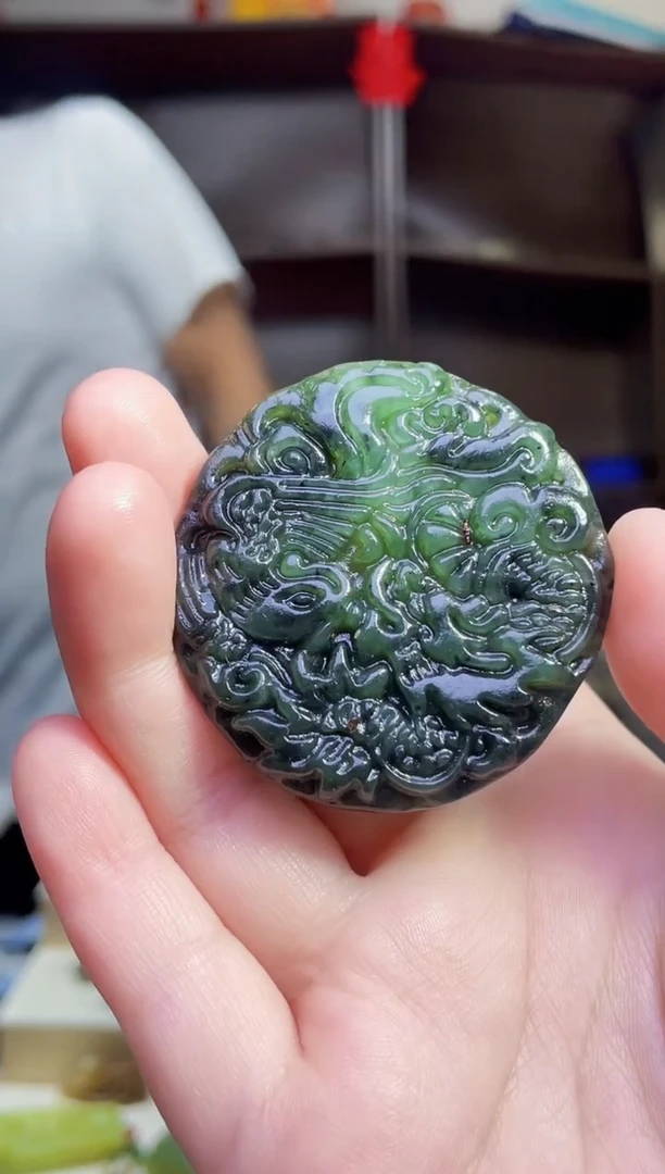 和田玉未镶嵌颈饰1