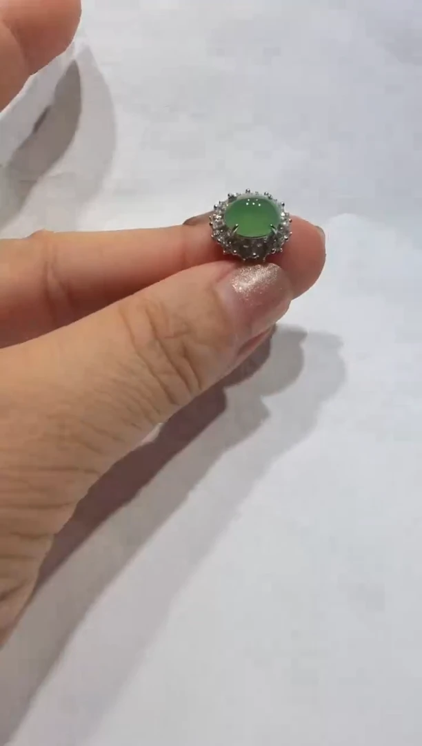 银S925镶嵌戒指翡翠925银镶缅甸A货翡翠戒指