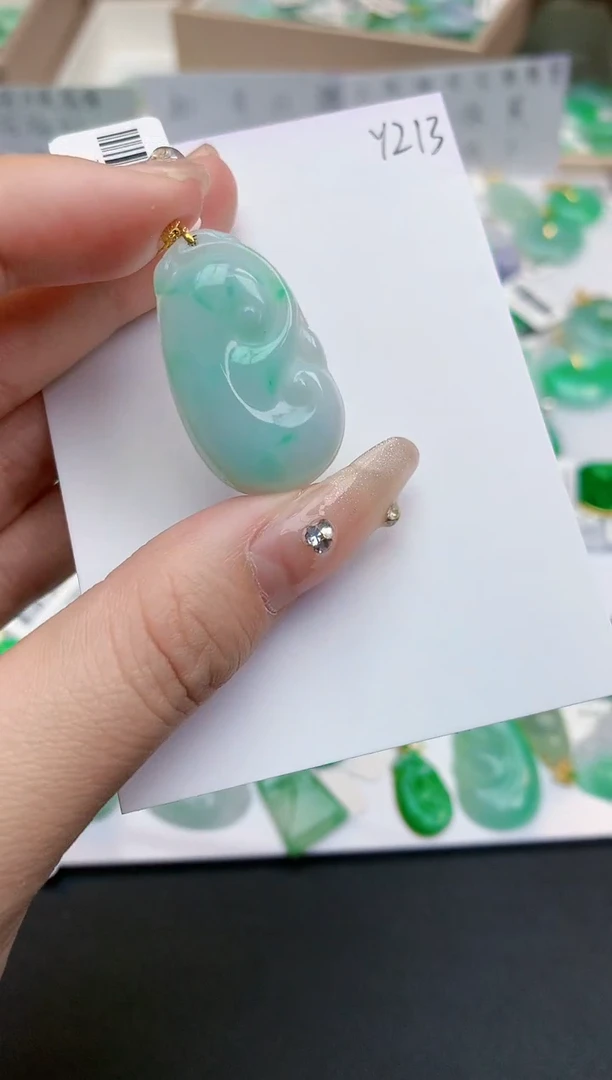 颈饰未镶嵌翡翠天然缅甸A货翡翠